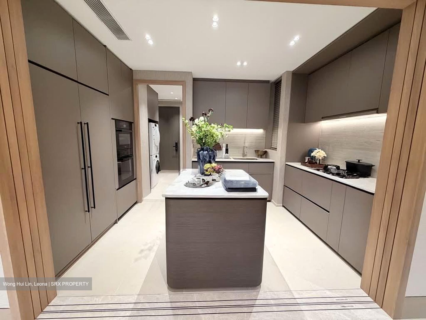 Aurea (D7), Apartment #585590301